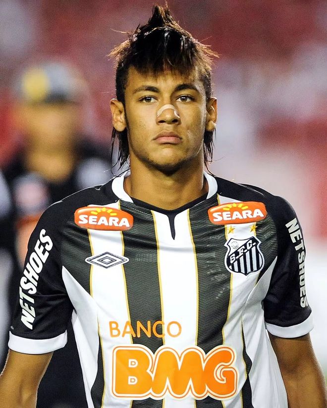 电讯报：对热刺来说签下帕利尼亚比引进吉布斯-怀特更重要