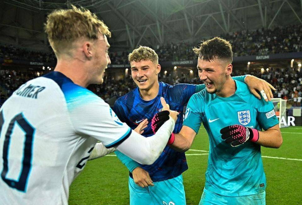 52岁，雷科莱塔主席比达尔打破巴拉圭甲级联赛最年长出场纪录