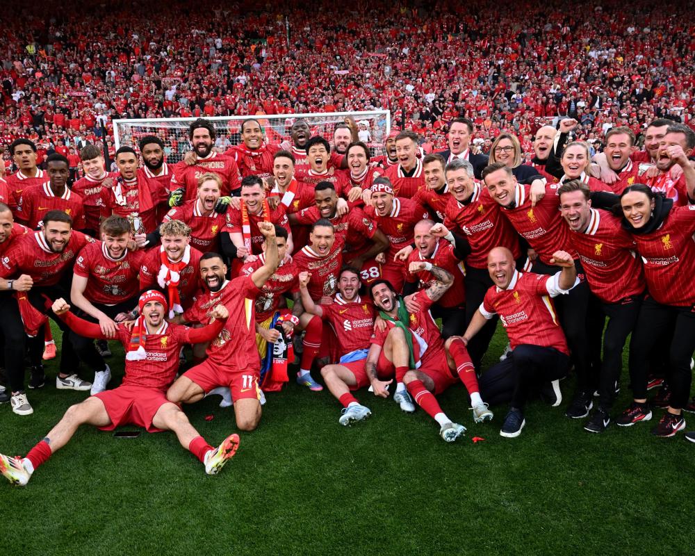 广东籍球员廖锦涛、吕焯毅参与英博队内的大连话挑战，前者胜